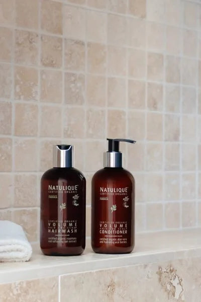 Natuurlijke oplossing voor vet haar met Natulique volume hairwash